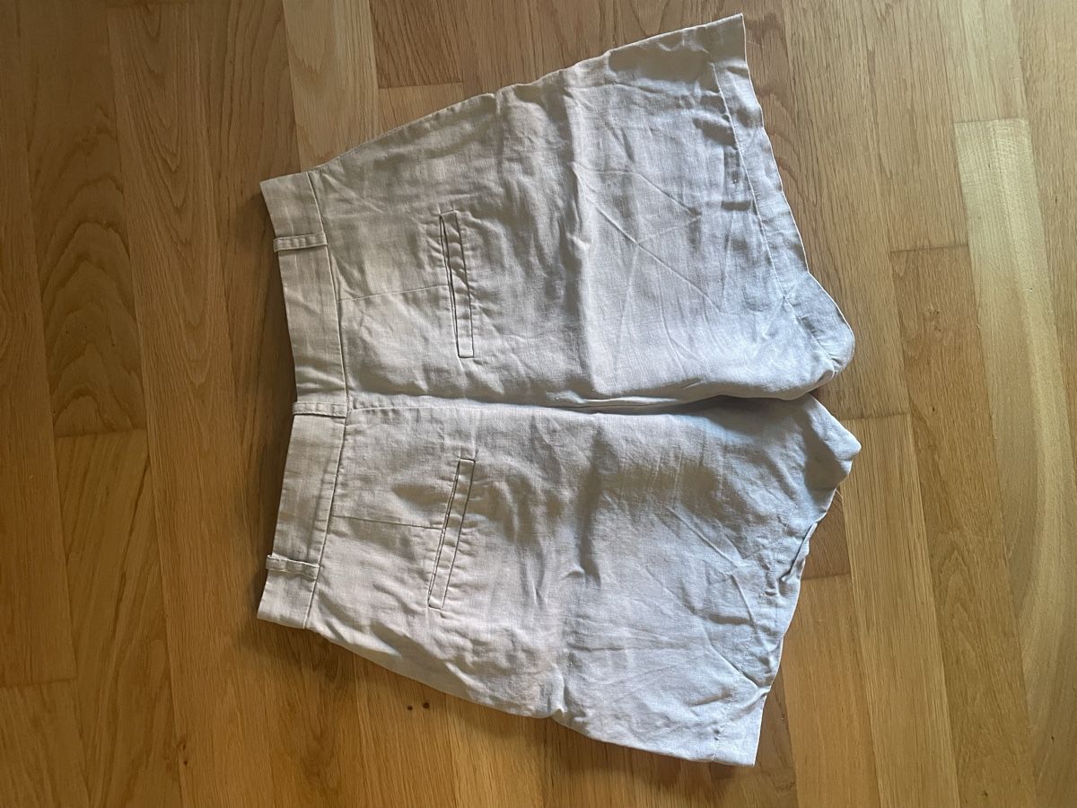 Other Stories Pantaloni: Kurze Leinenhose – Usato da Zürich venduto da nistam 1