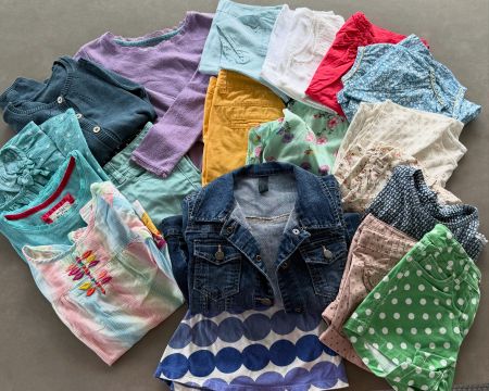Kleiderpaket, 19 Teile, für ca. 6-7 Jahre