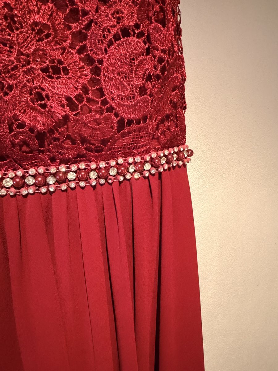 Robes: dunkelrotes Abendkleid Grösse M – D'occasion à Jenins par Marylm 2