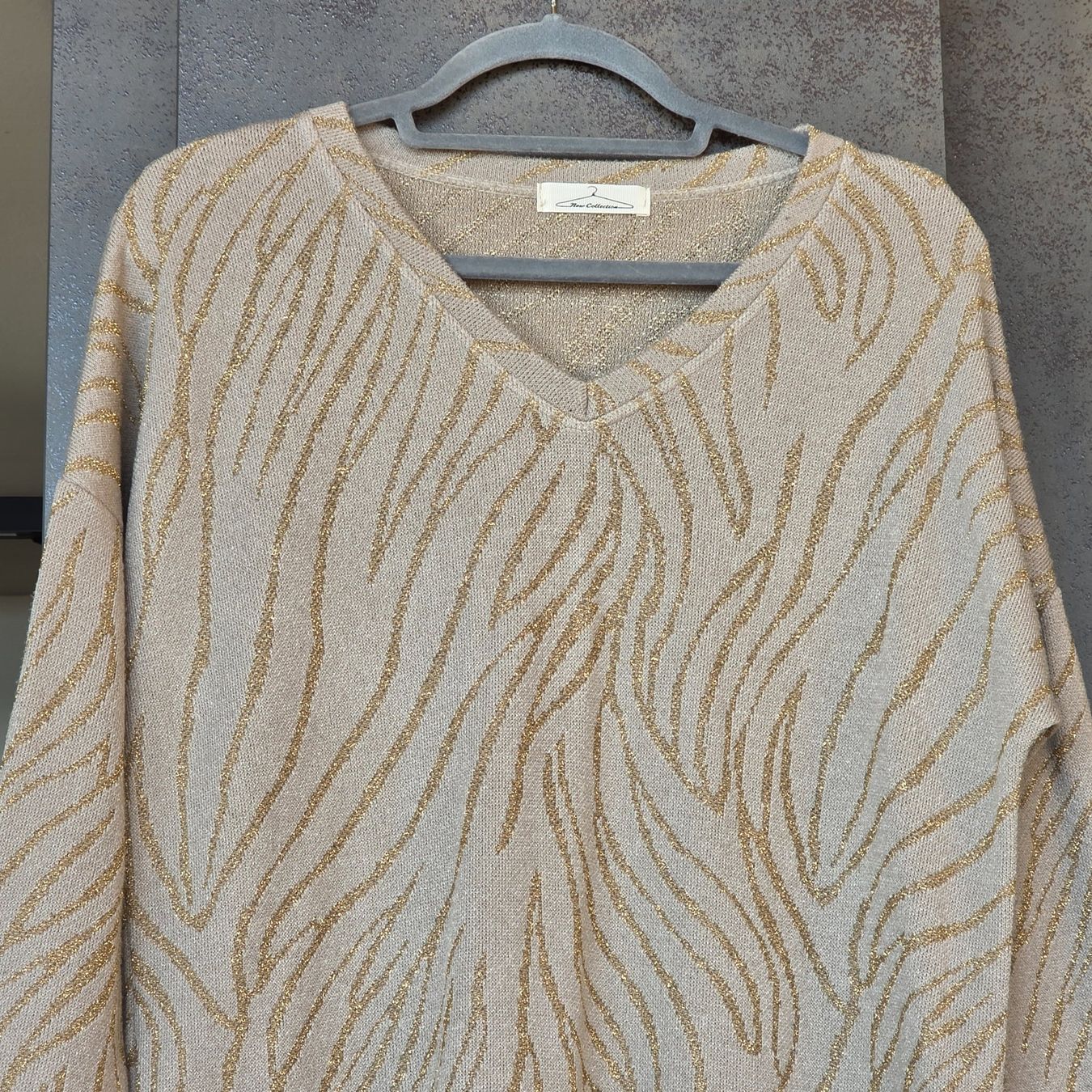 Maglioni & Felpe: 🐸 PULLOVER GOLD BEIGE SCHÖNES MUSTER – Nuovo (secondo la descrizione) da Môtier (Vully) venduto da Frogs 7