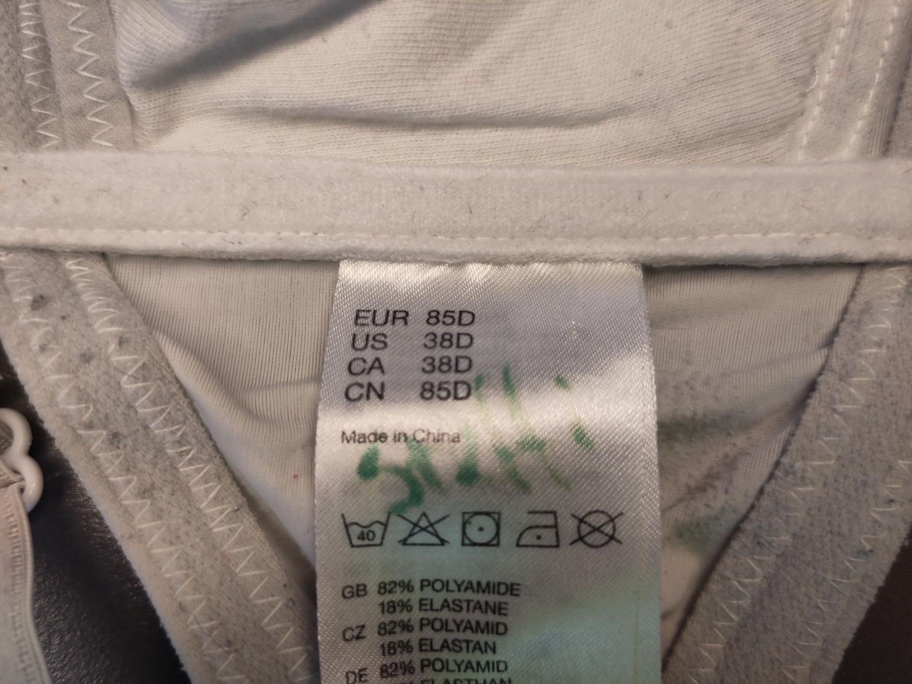 Altra biancheria intima: Drei Still-BH’s, Grösse 85D – Usato da Bazenheid venduto da Seraina77 3