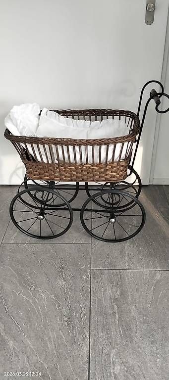 Puppenwagen: Puppenwagen – Gebraucht aus Rudolfstetten von London70