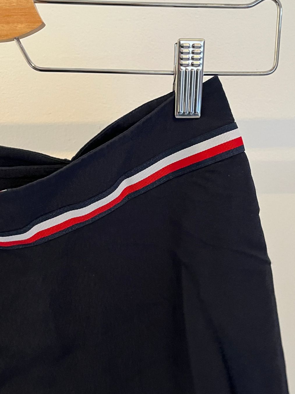 Tommy Hilfiger Gonne: Jupe bleu-marine, Tommy Hilfiger – Usato da Savagnier venduto da taianab 5