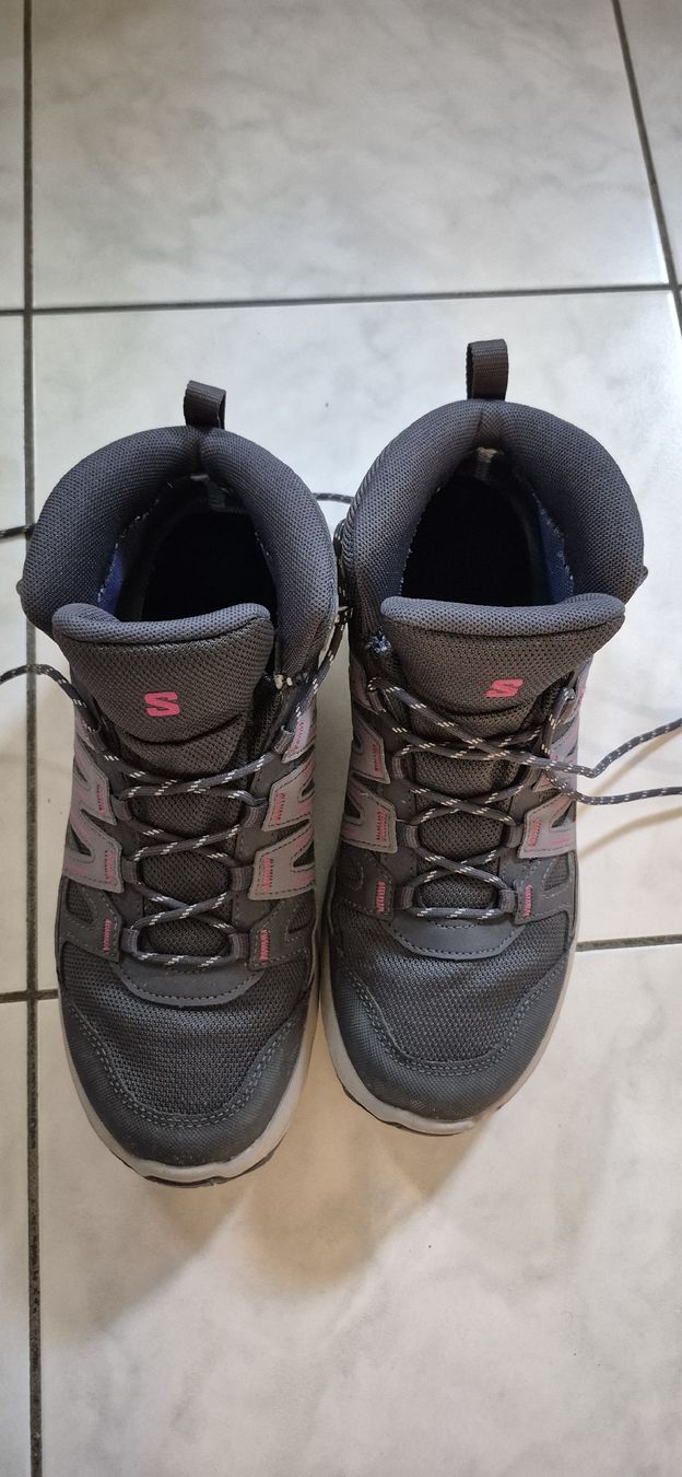 Salomon Chaussures femmes: Wanderschuhe – D'occasion à Gals par AnnaIvanova
