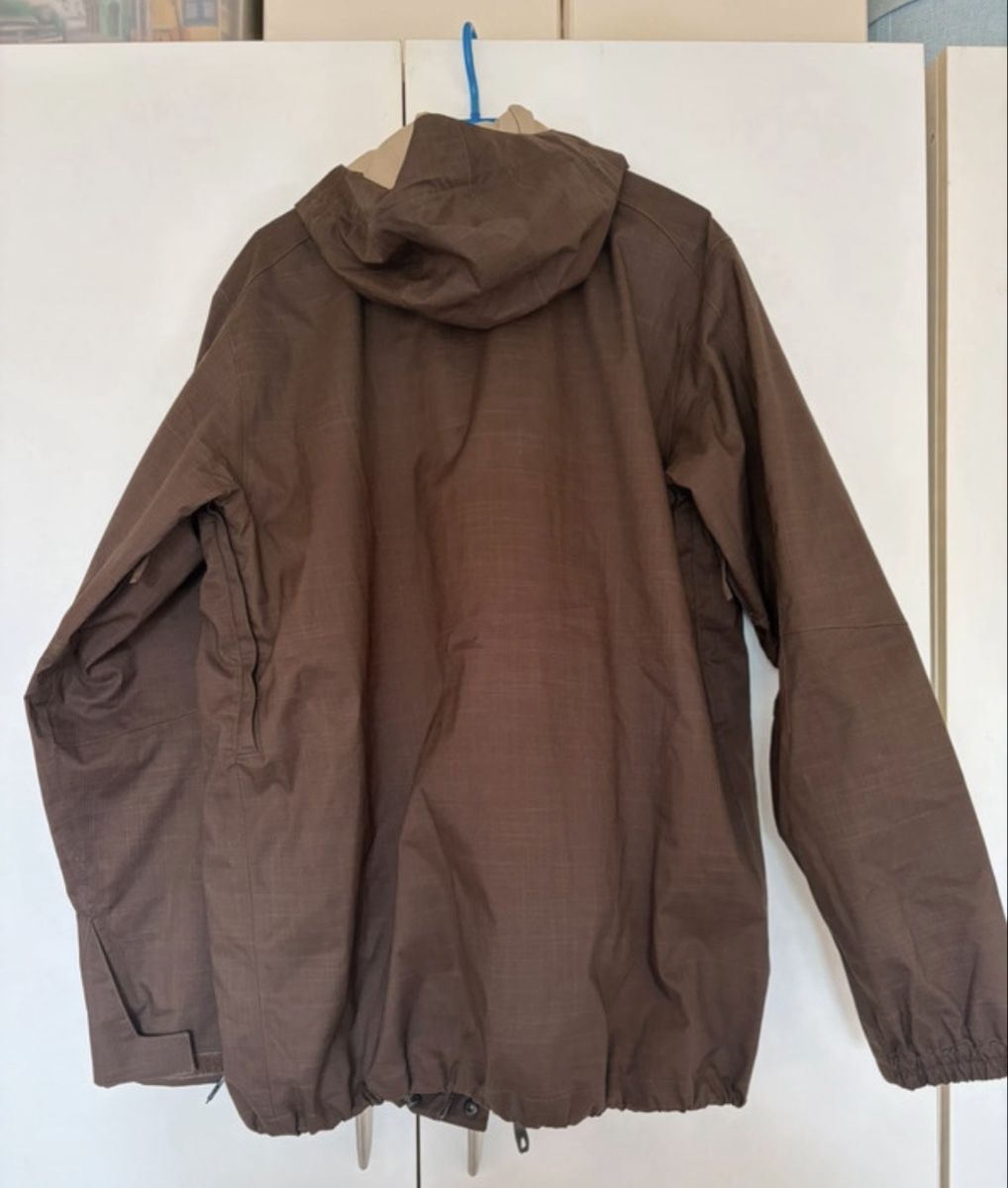 Burton Jacken: Burton Snowboardjacke  – Gebraucht aus Basel von Brunner.T 3