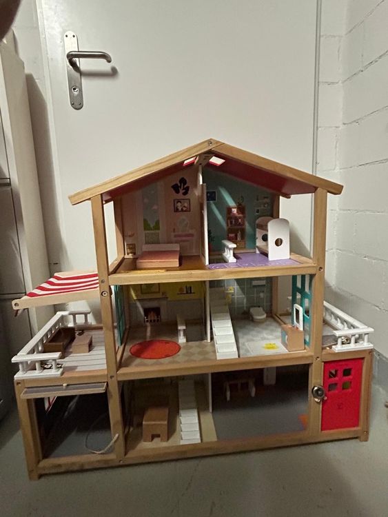Tolles Puppenhaus aus Holz von Hape 4
