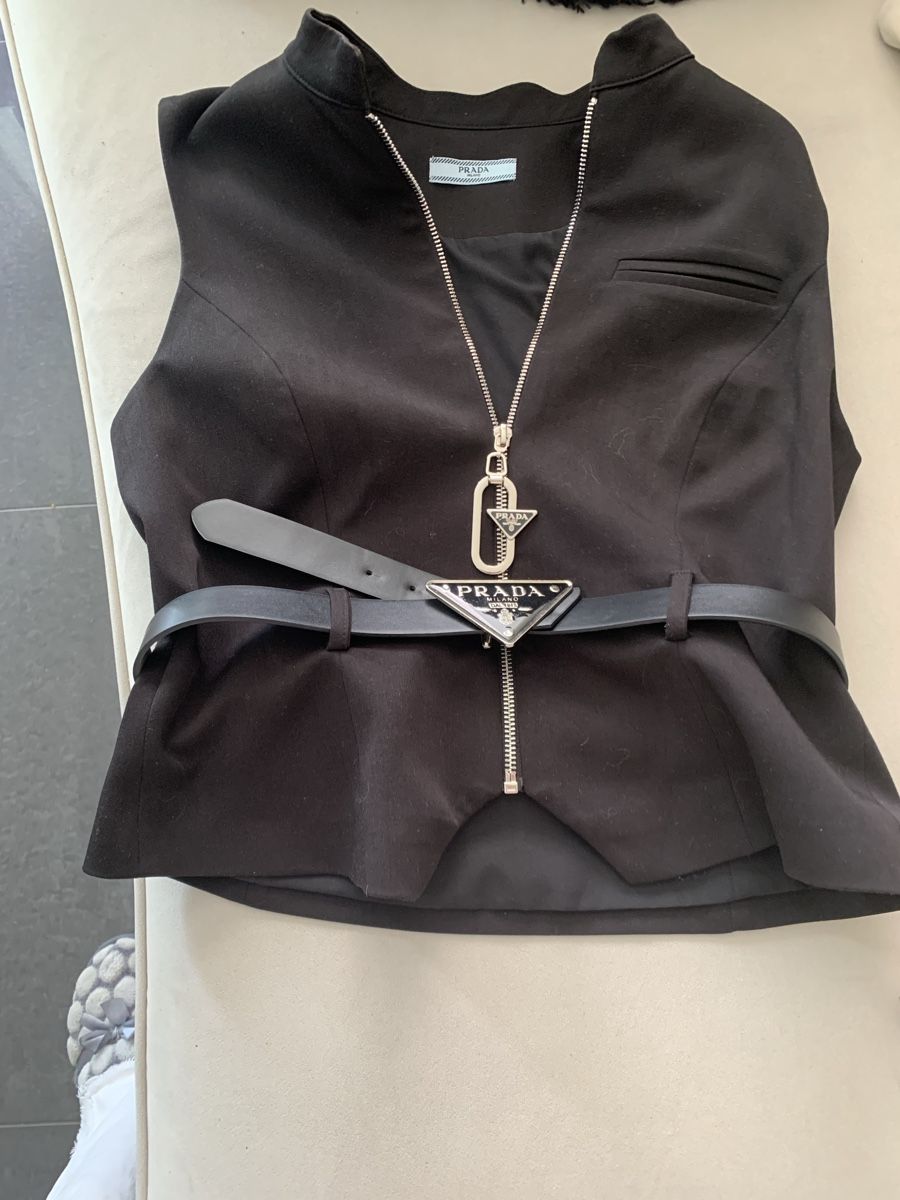 Prada Completi & Tailleur: Prada Damen Anzug – Usato da Bergdietikon venduto da zor_856j 6