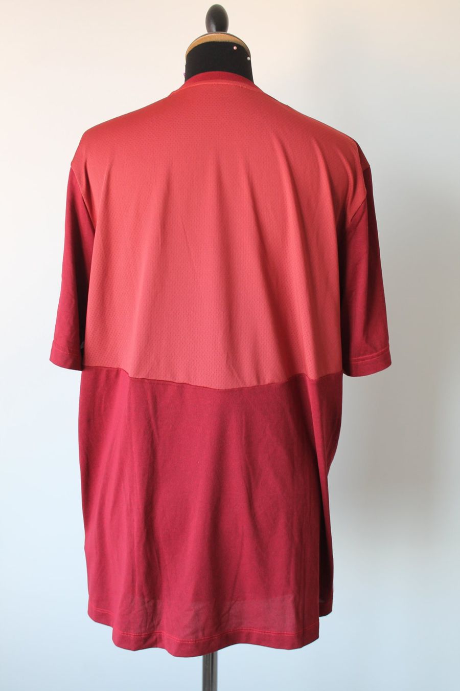 Adidas T-Shirts: T-Shirt ADIDAS taille L – Gebraucht aus Chez-le-Bart von jasse 2