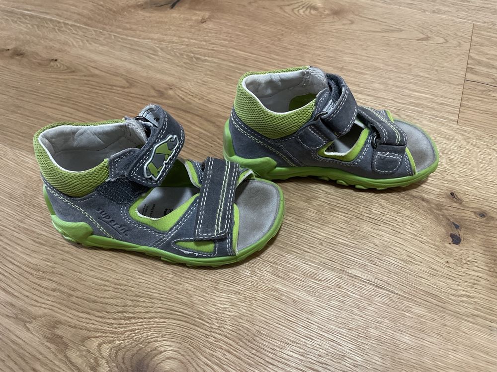 Superfit Scarpe per ragazzi: Superfit Sandalen Gr. 24 – Usato da Davos Dorf venduto da Enzian5105 1