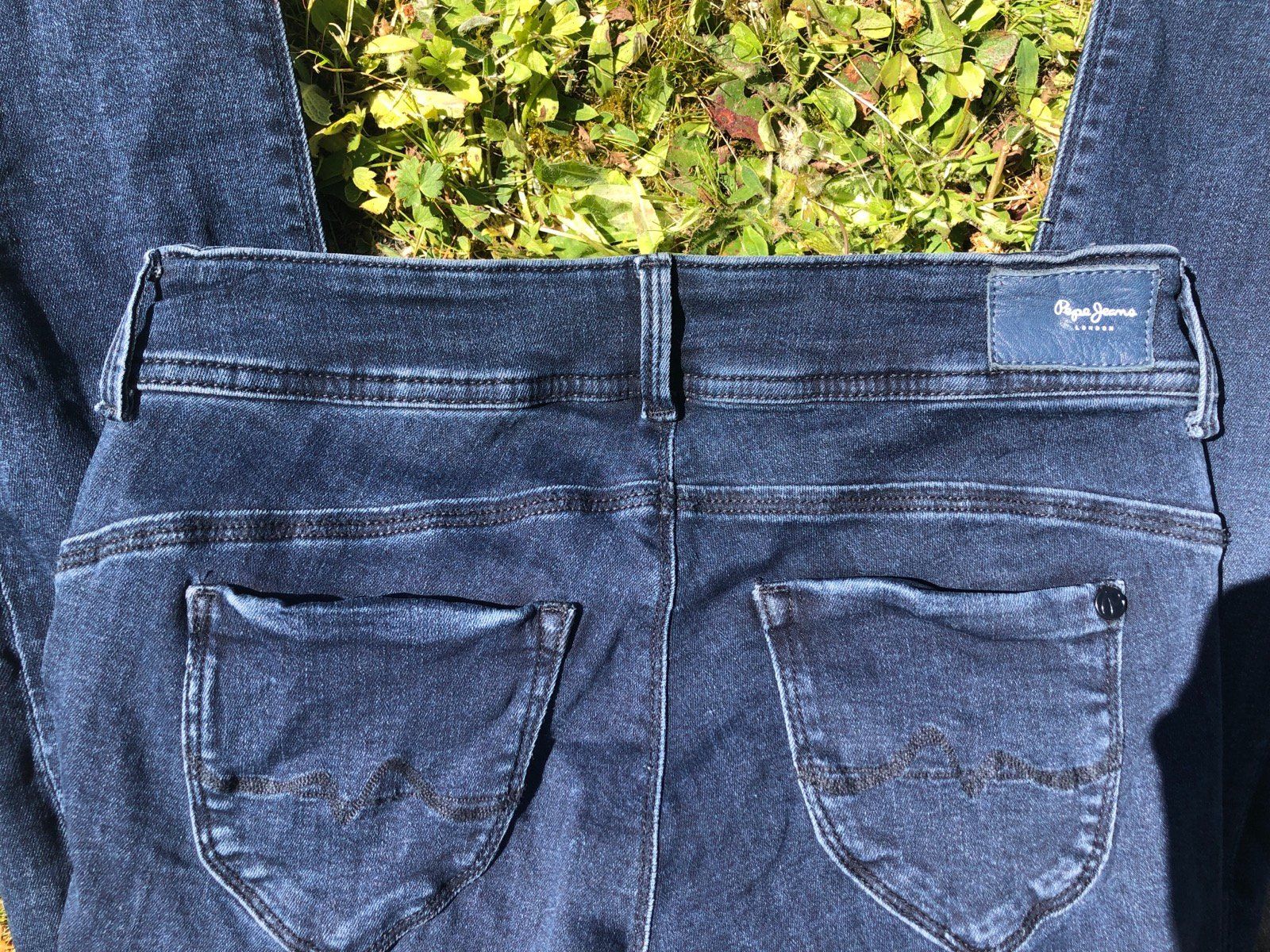 Pepe Jeans Jeans: Dunkelblaue Pepe Jeans – Usato da Wädenswil venduto da Pixie_ 3