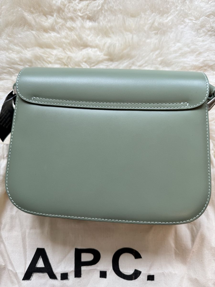 Apc Borse da donna: Sac Apc – Usato da Lausanne venduto da Meganelausanne 2