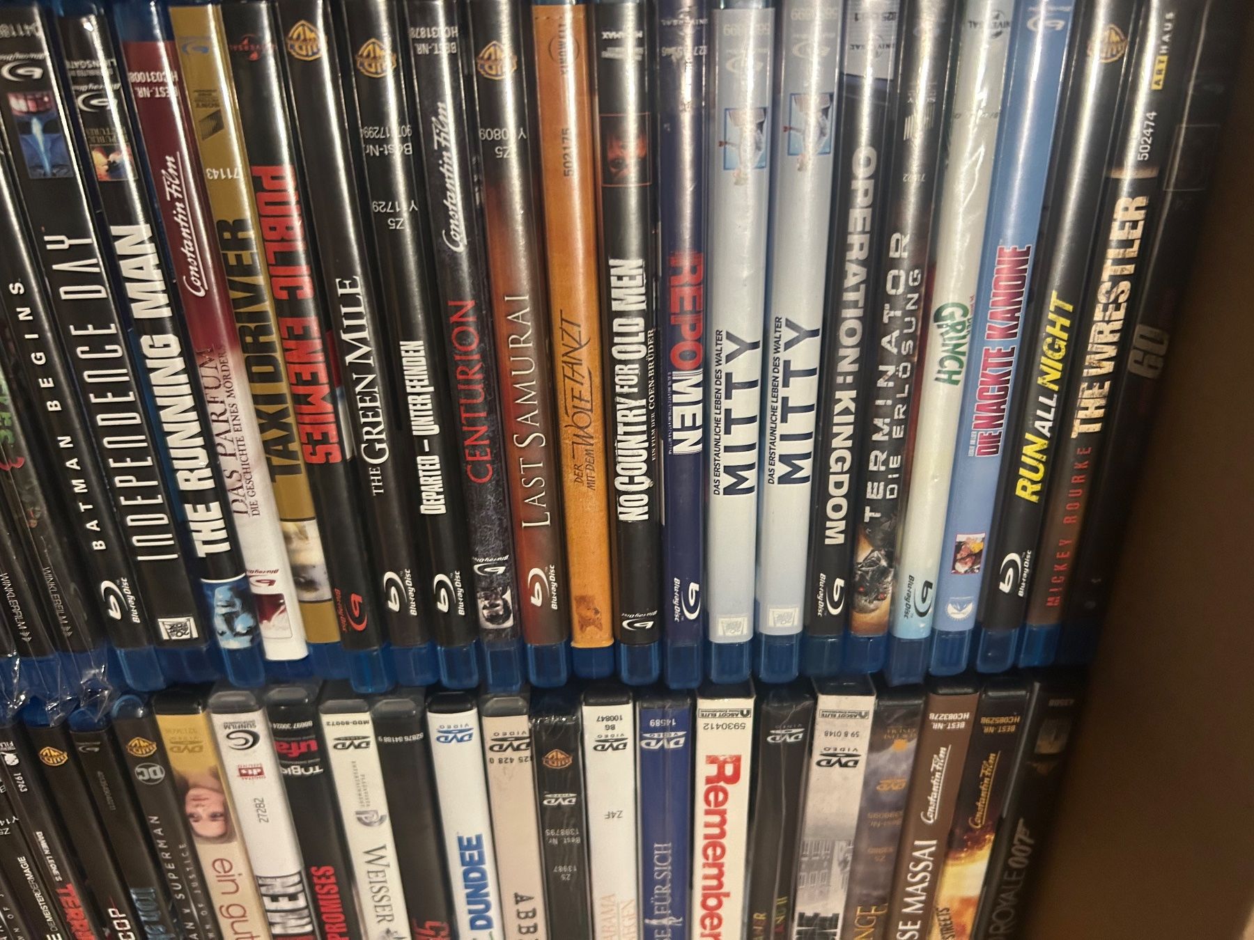 Tutti i DVDs: Grosse Bluray DVD 4K Sammlung – Usato da Matten b. Interl venduto da Marionwenger 9