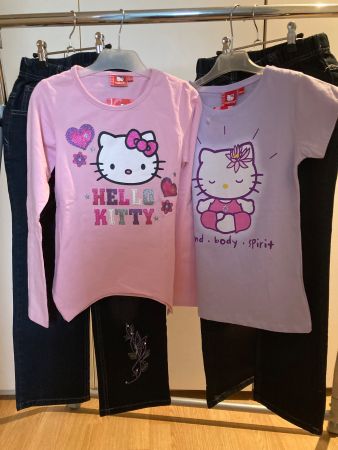 Gratis 1 Langarm Shirt, 1T-Shirt + 2 Jeans Gr.: 134/140, Neu