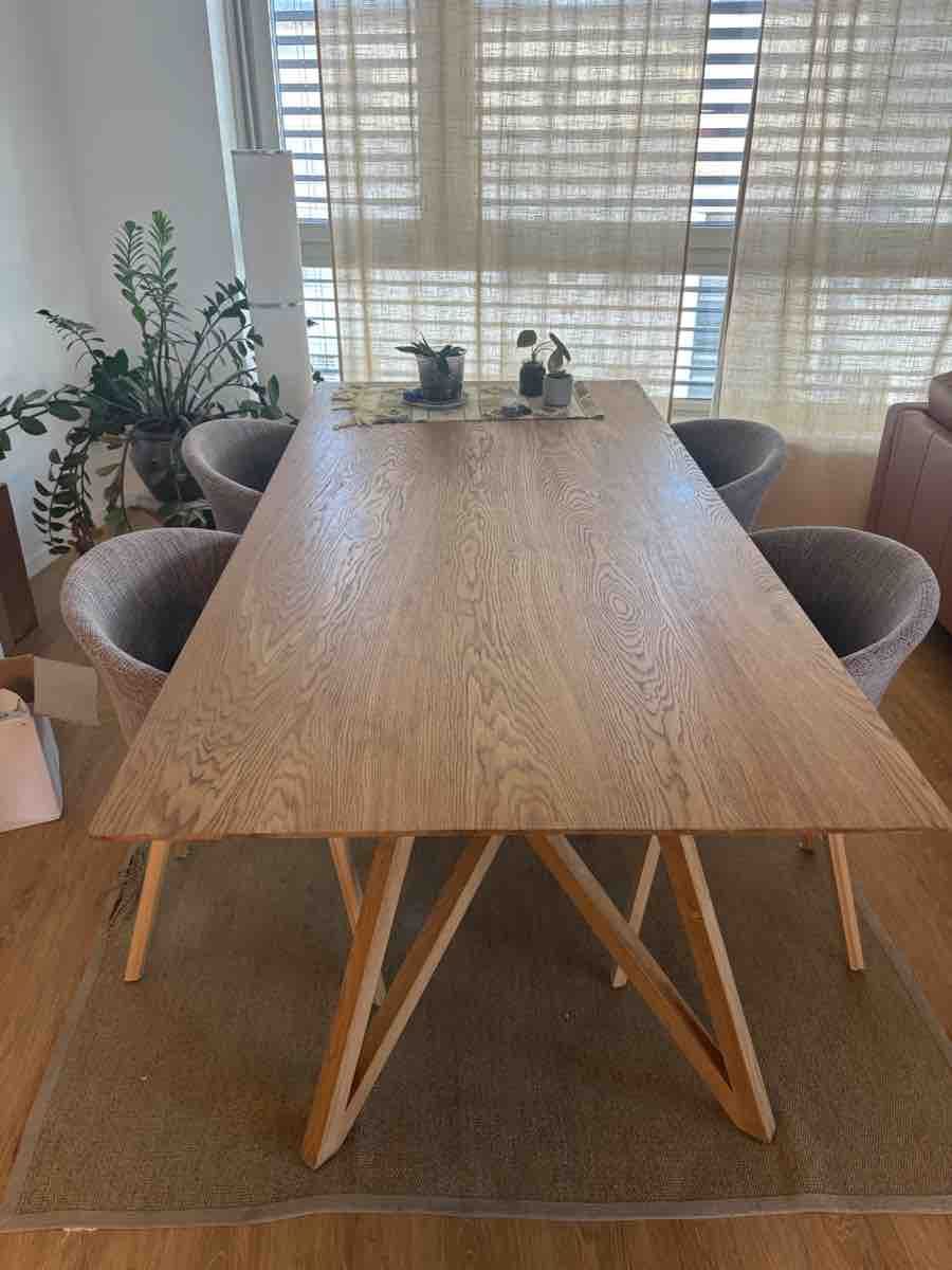Tavoli: Dining table light wood rectangular like new condition – Usato da Zürich venduto da Rfanjul