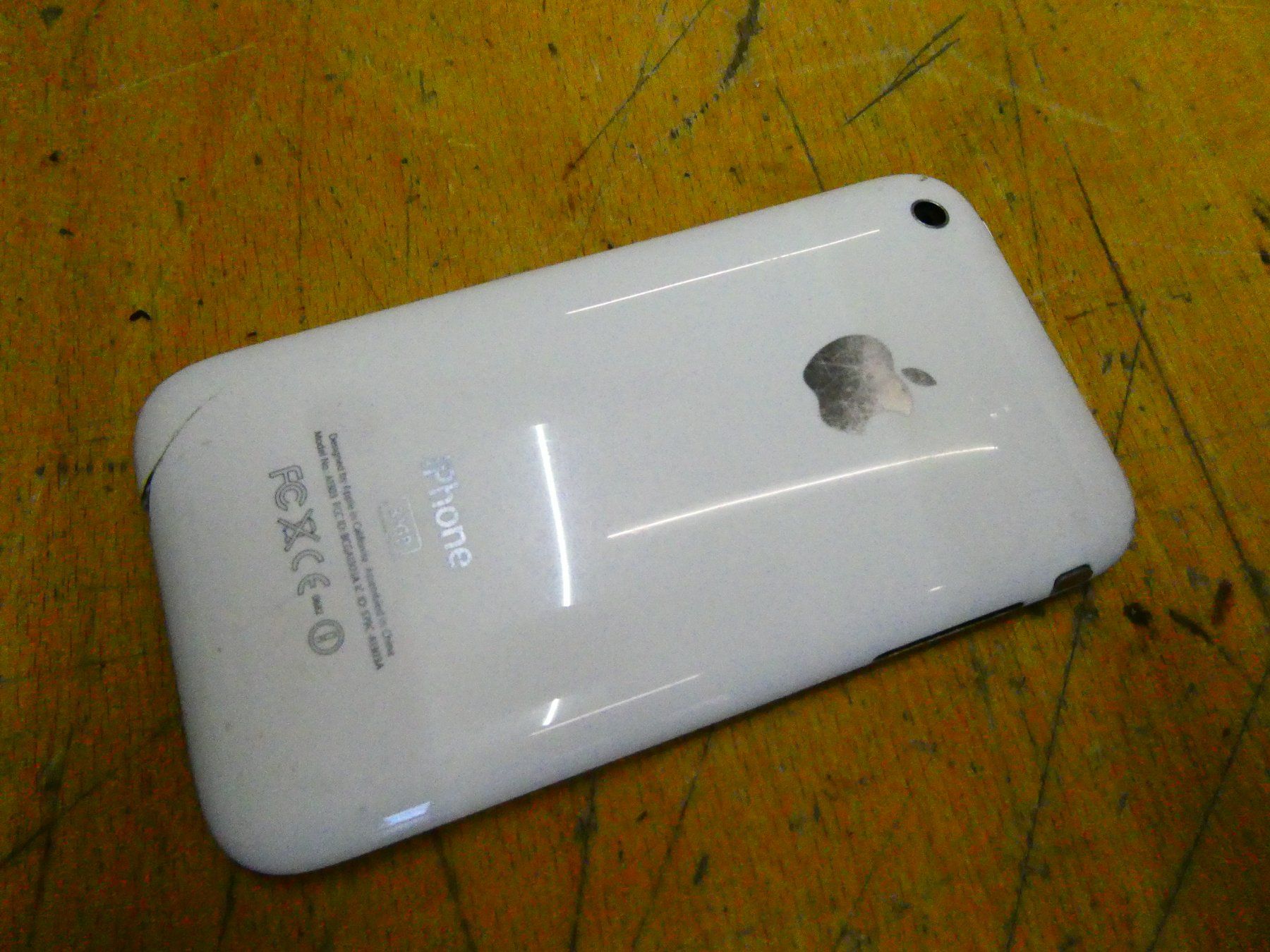 Apple Telefoni cellulari / Smartphones: iPhone 2G  2,1  2007 Original Vintage 32 GIG – Usato da Etagnières venduto da emmaus.electro 1