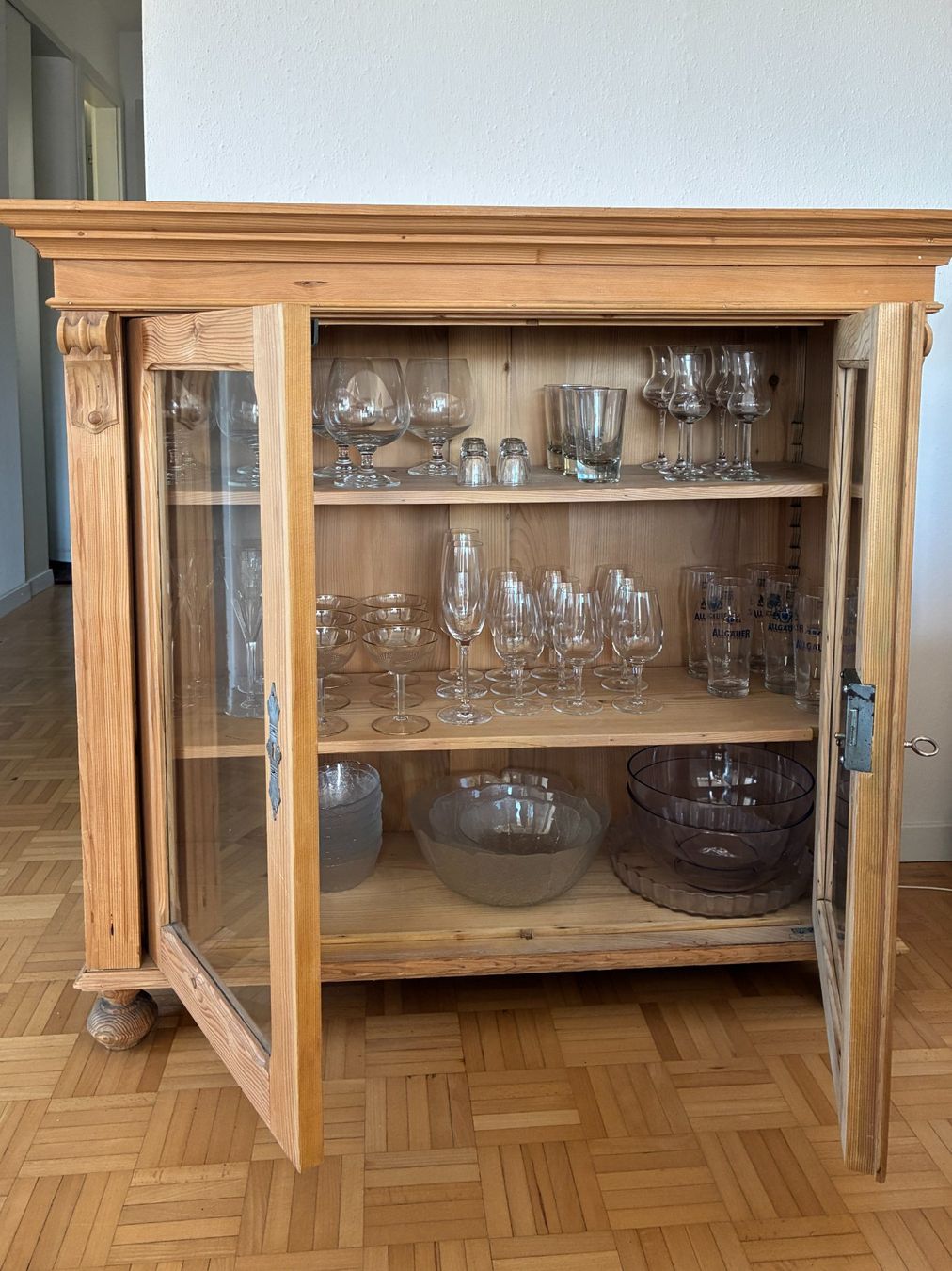 Vetrine: Bauernmöbel antik, Glasvitrine – Usato da Wil SG venduto da hsmitti 1