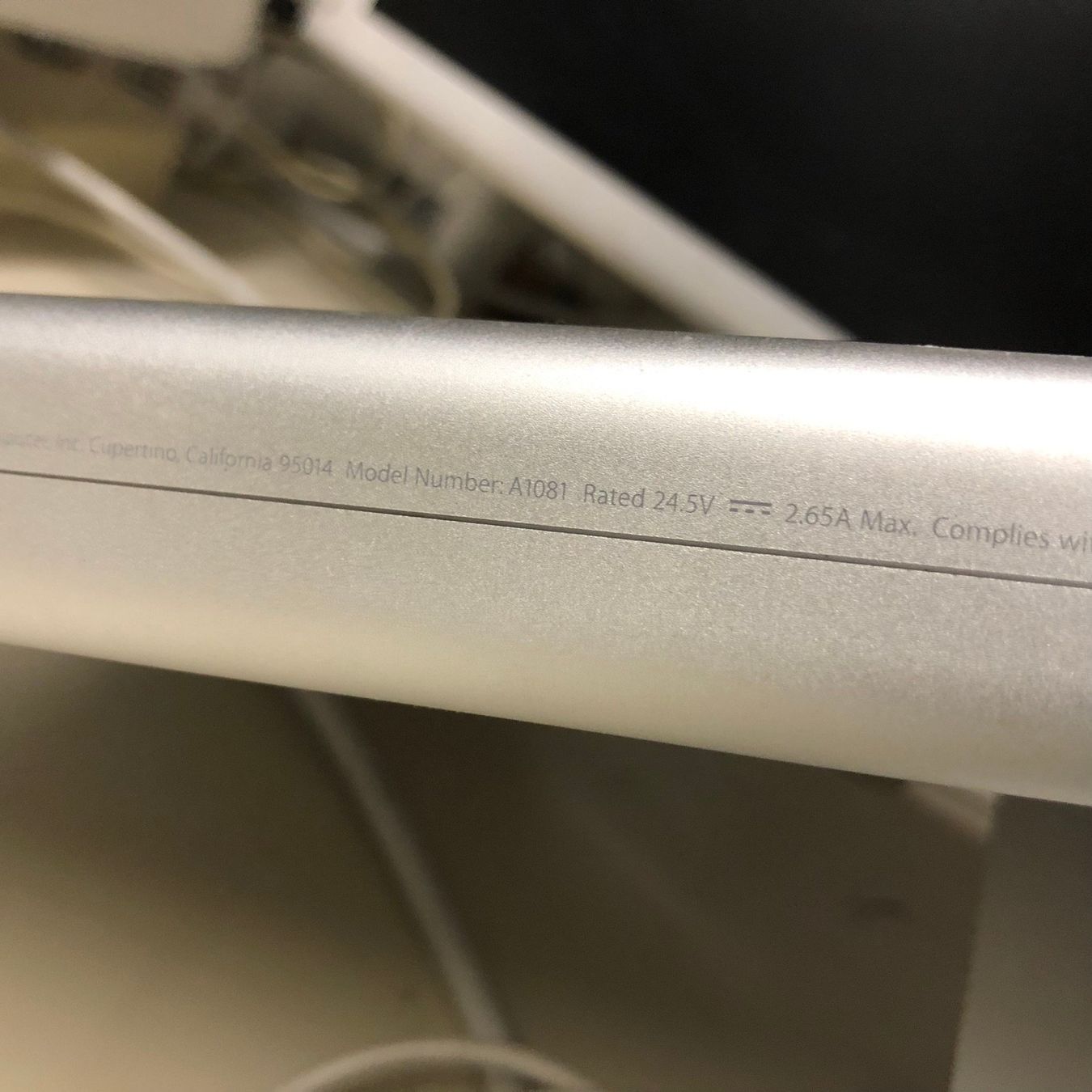 Apple Monitor: Apple Mac Cinema Display A1081 (Bildschirm) – Difettoso da Hinterkappelen venduto da atomschnee 4