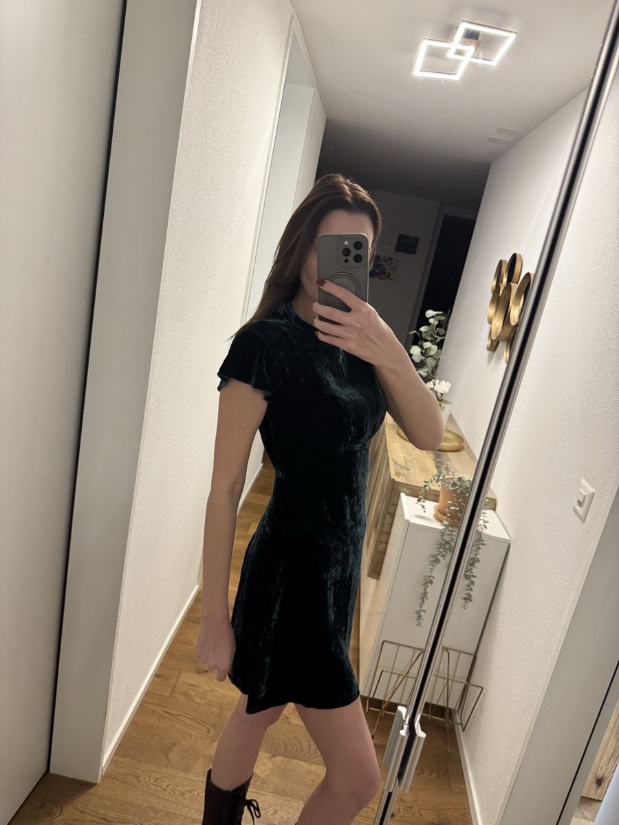 Sandro Kleider: Sandro // Samt-Kleid // Gr.1 – Defekt aus Tann von Carolinekne 3