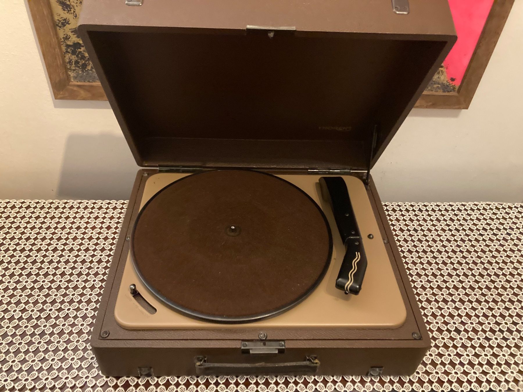 Thorens Giradischi: Thorens grammophon . – Usato da Zürich venduto da HiFiAtelier