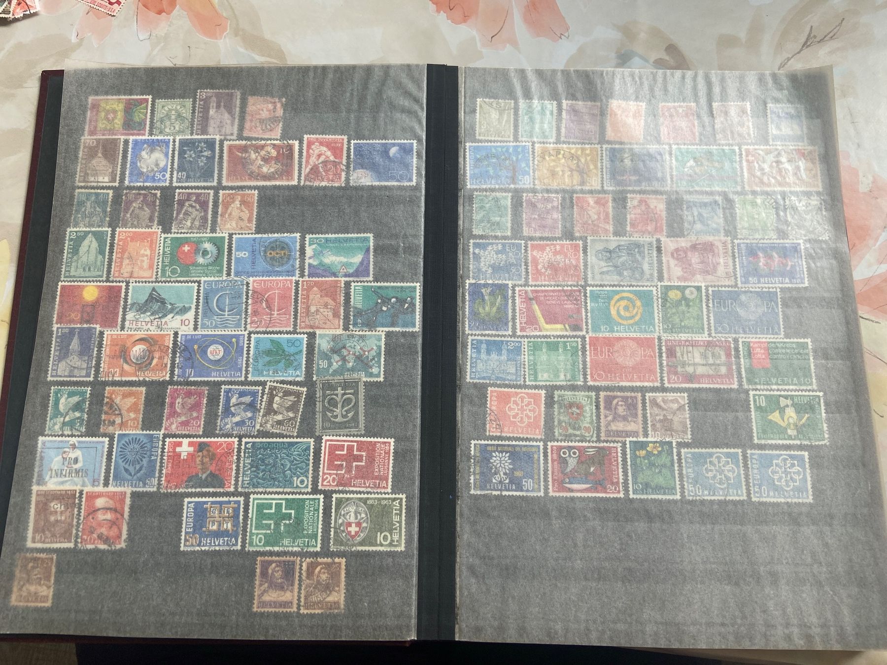 Tutti i francobolli: Lot de timbres suisses - album – Usato da Collex venduto da RCXGJ 1