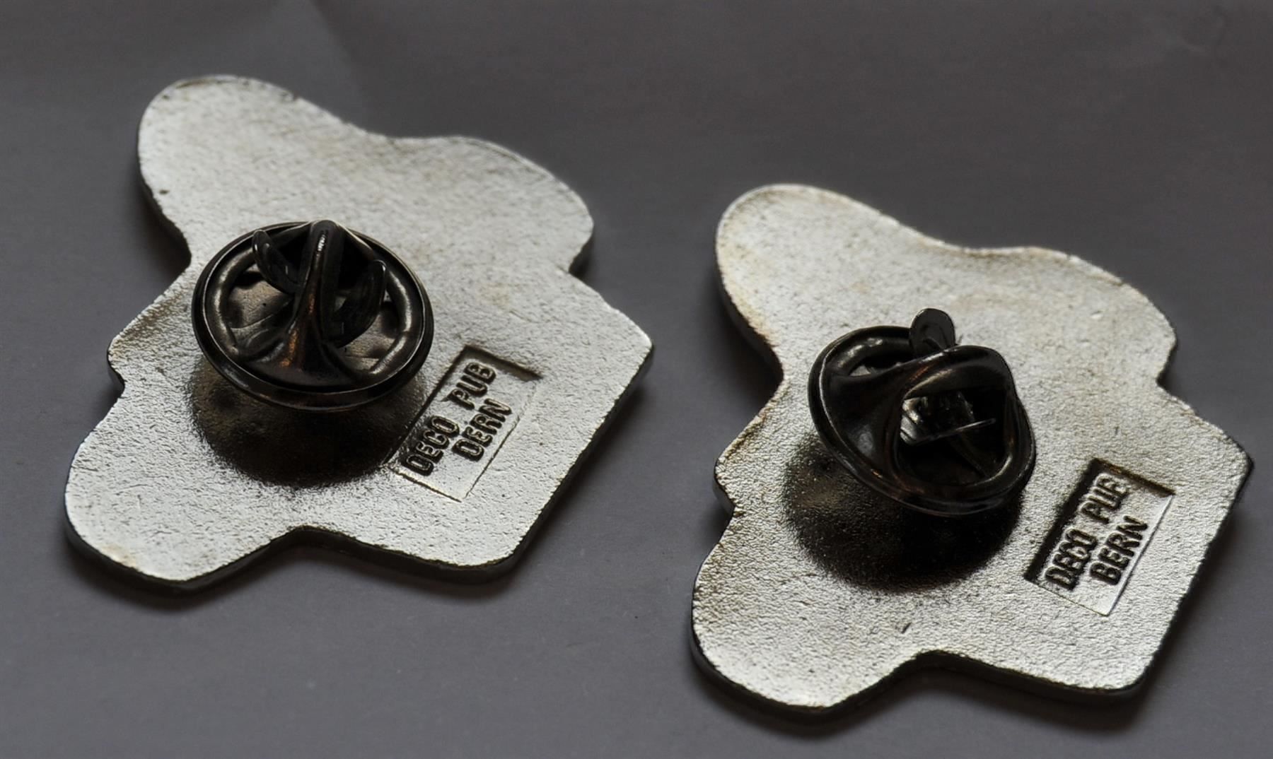 SBB/CFF/FFS Placchette & Badge: 2 SBB-Pins Schmetterling – Usato da Schaffhausen venduto da rol_qx69 1