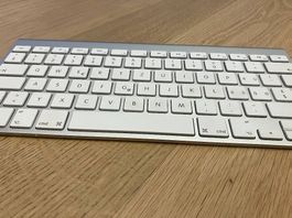 Apple Keyboard Bluetooth Tastatur CH