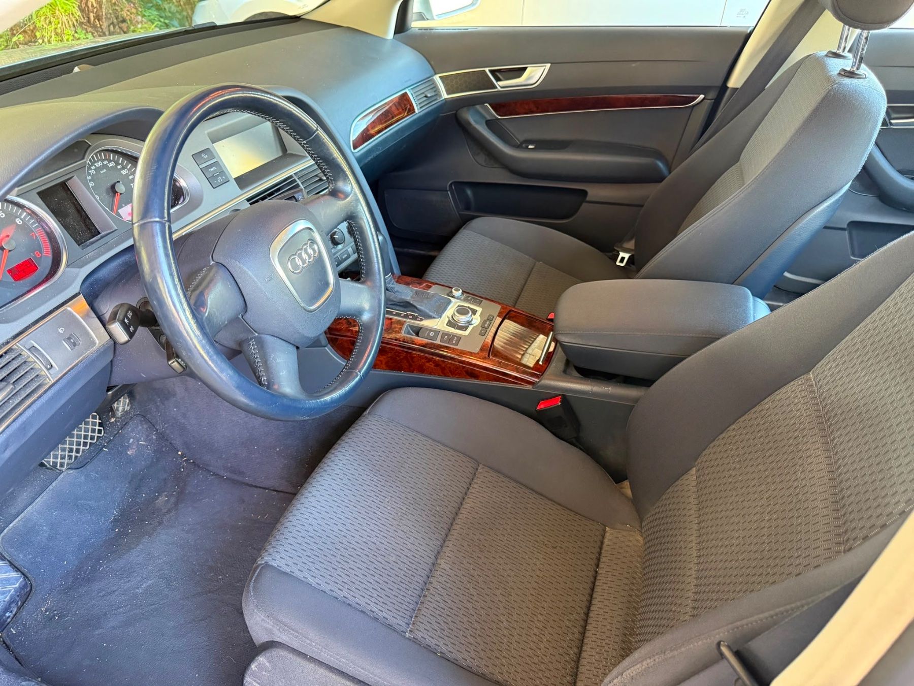 Audi Automobili: Audi A6 2.4 Automat/benziner – Usato da niederuzwil venduto da ibr_wk7v 7