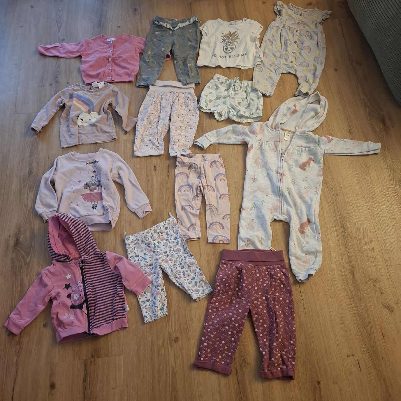 Lotti & Set di vestiti: Kleidung Set Mädchen Grösse 80 – Usato da Bülach venduto da JAYA379