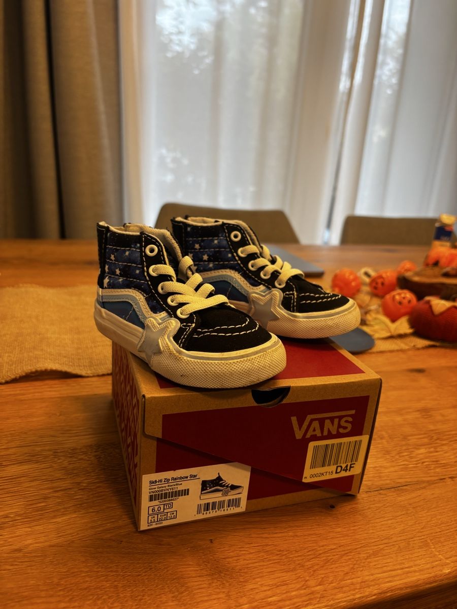 Vans Schuhe für Jungen: NEU - Vans Gr. 22 mit Reissverschluss – Neu (gemäss Beschreibung) aus Petit-Lancy von om1981