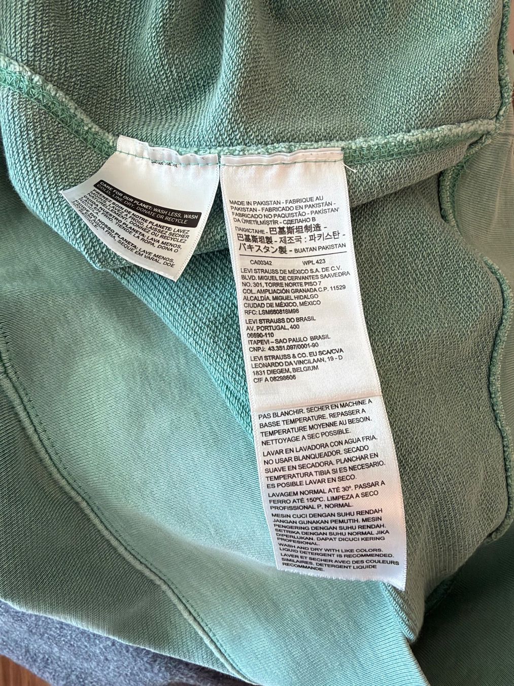 Levi's Maglioni & Felpe: Levi's Pullover Relaxed Fit hellgrün Grösse S neuwertig – Nuovo (secondo la descrizione) da Walchwil venduto da SIAM14 6