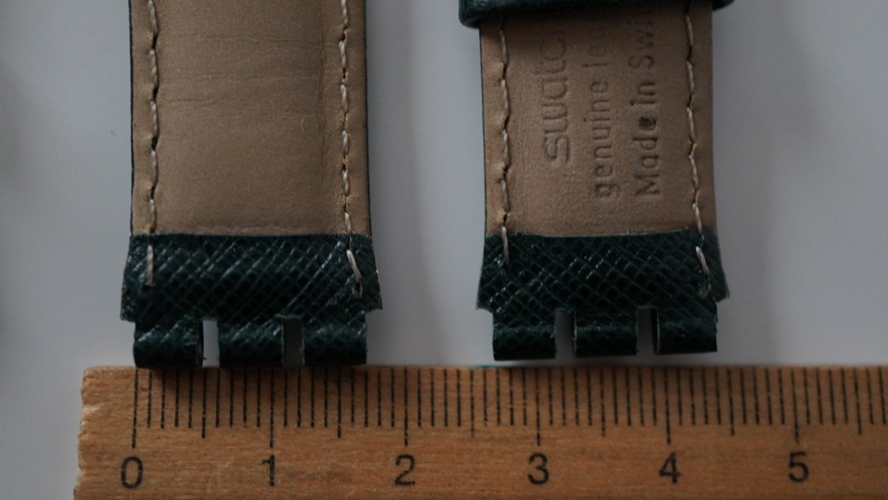 Swatch Uhren: 3 verschiedene Swatch Uhrenarmbänder NEU – Neu (gemäss Beschreibung) aus Wattwil von  2