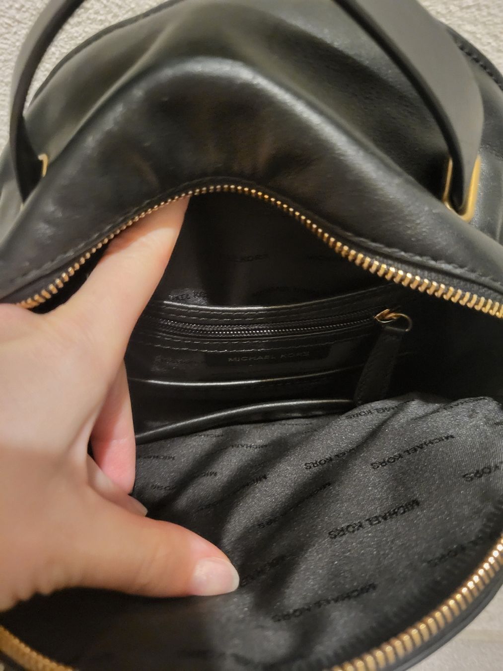 Michael Kors Zaini: Rucksack Michael Kors – Usato da Winterthur venduto da Winti1993 2