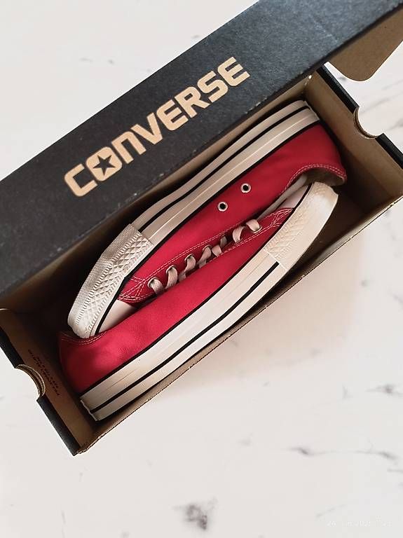 Chaussures hommes: Converse CT White Red Swiss style Grösse 43 – D'occasion à Thun par SaleLion3000 3