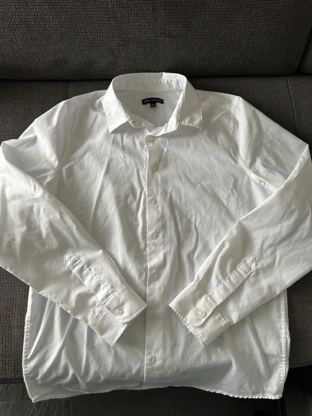 C&A Camicie, T-shirt & Polo: C&A Hemd langarm weiss Gr. 152 – Usato da Boppelsen venduto da KASIBO