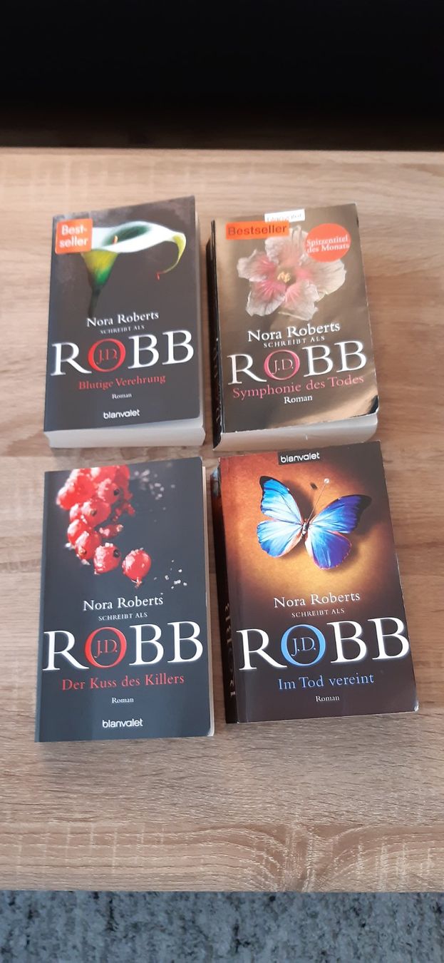 Libri: J. D. ROBB Krimis – Usato da Altendorf venduto da Medili1