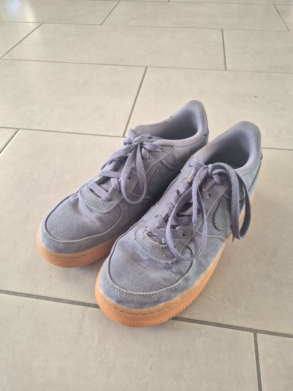 Scarpe da uomo: Nike Air Force 1, grösse 38.5 – Usato da ebikon venduto da tho_52xf 1