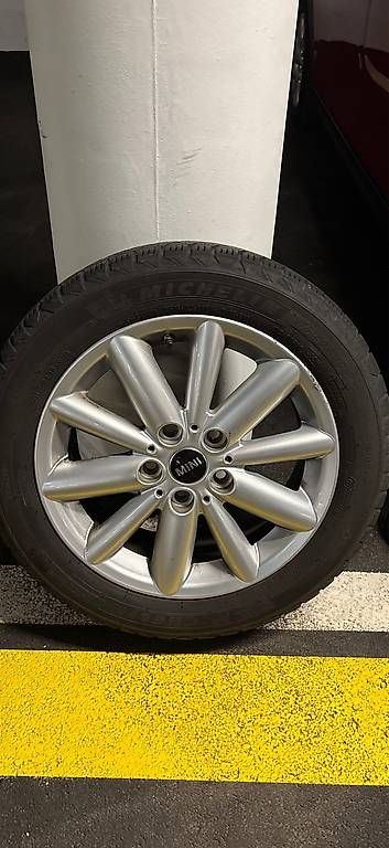 Felgen: 4 x Mini Sommerreifen mit Alufelgen – Gebraucht aus Wetzikon ZH von ame_lf7y