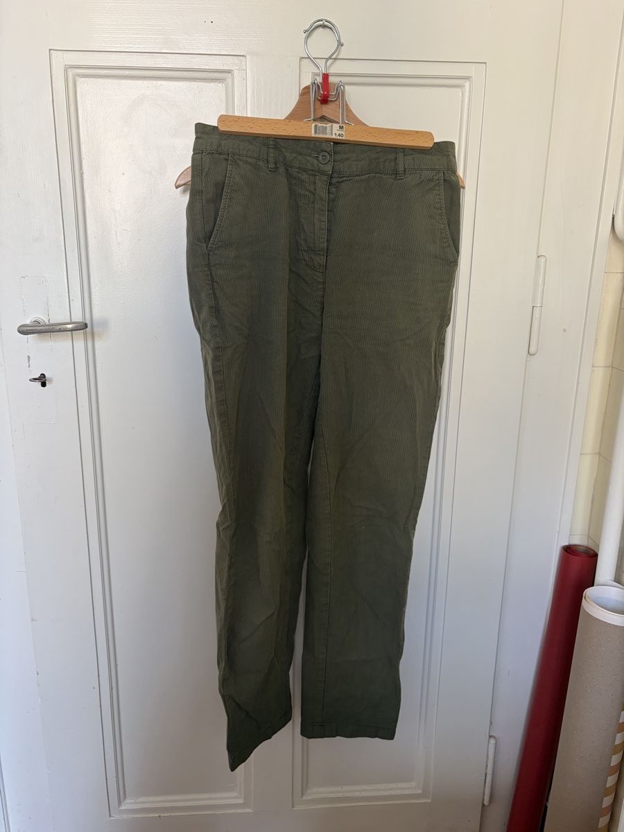 Pantaloni: Straight leg cotton pants – Usato da Lausanne venduto da jud_fvj7