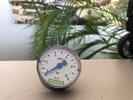 Manometer neu ! 1/4" Anschluss hinten !