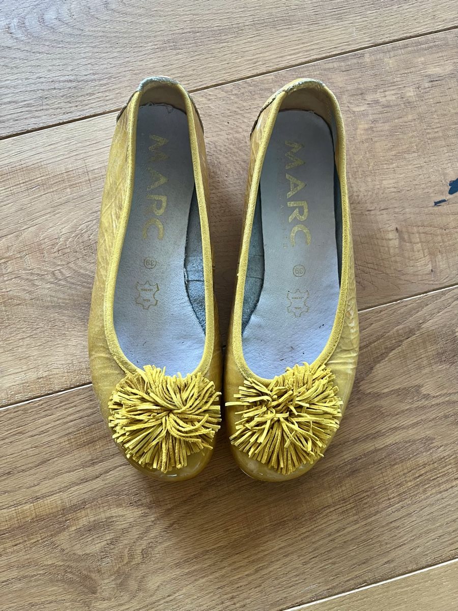 Marc Jacobs Damenschuhe: Gelbe Lack-Ballerinas Marc Jacobs – Gebraucht aus Uster von Tansanit