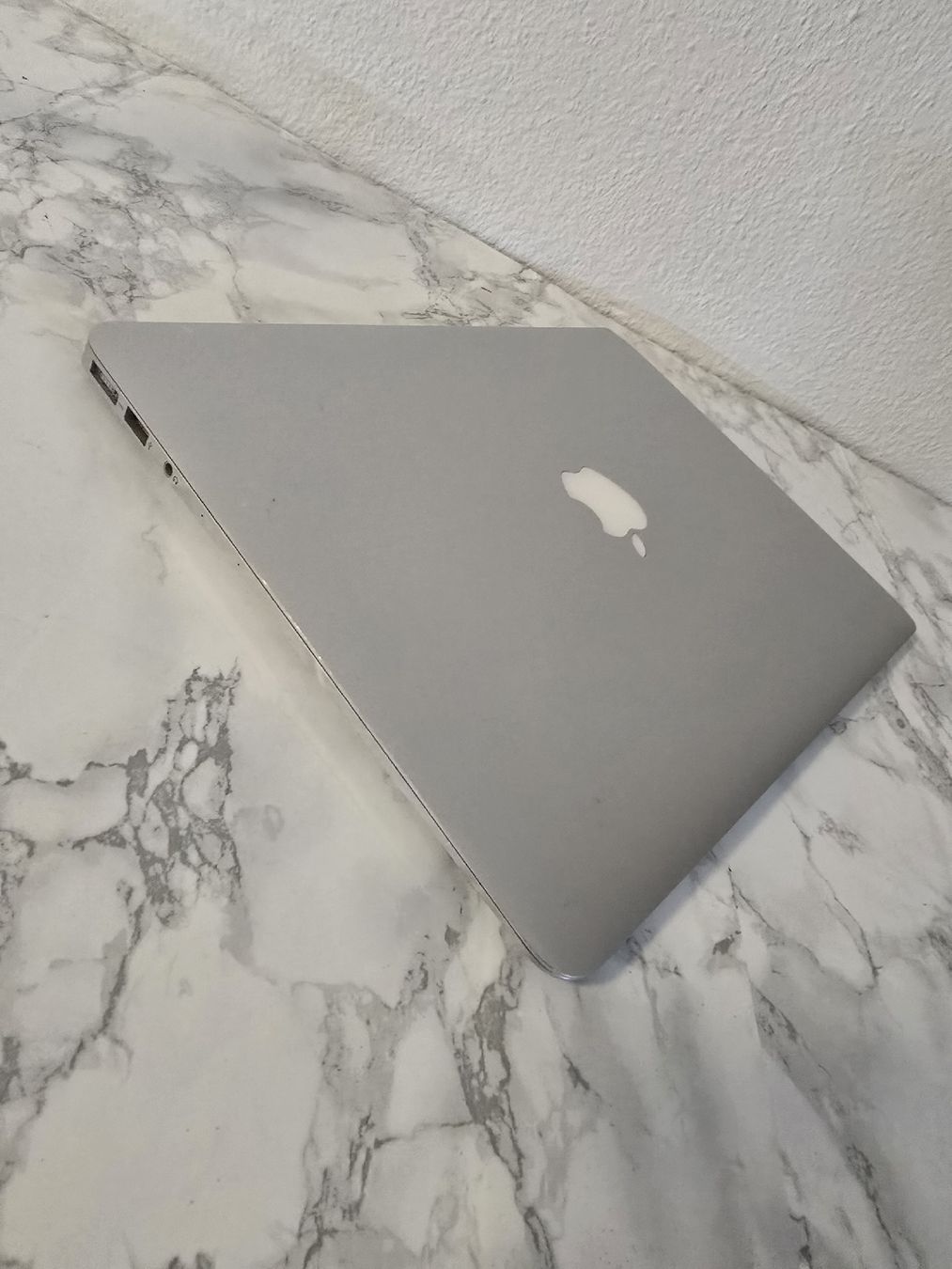 Apple Notebook: MacBook Air i5 | 4Go RAM | SSD 121Go – Usato da Renens VD venduto da MTD2211 4