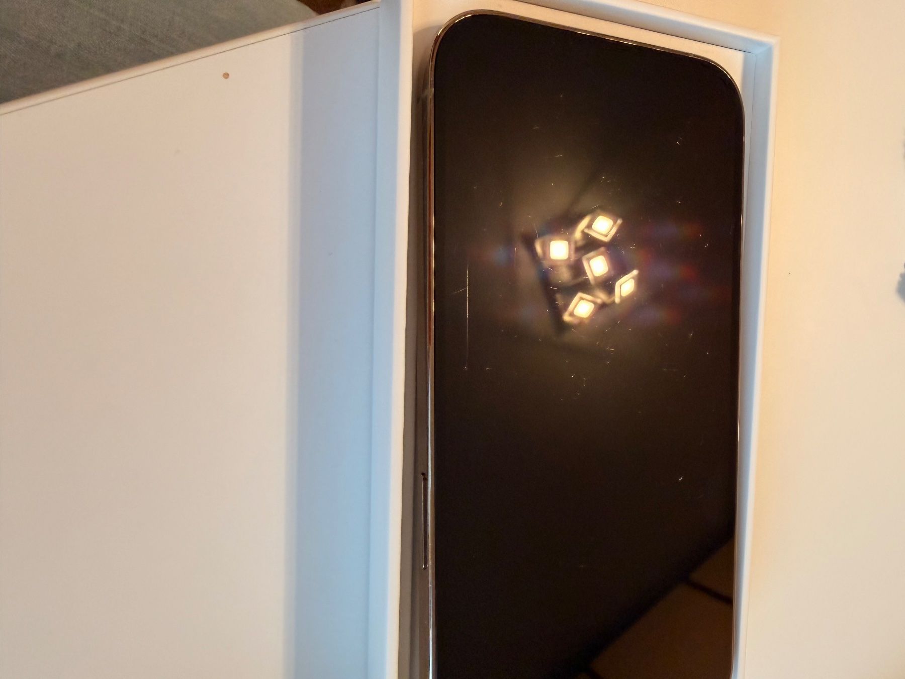 Apple Portables: iPhone 14 Pro 256GB Gold – D'occasion à Fällanden par Charlie010 5