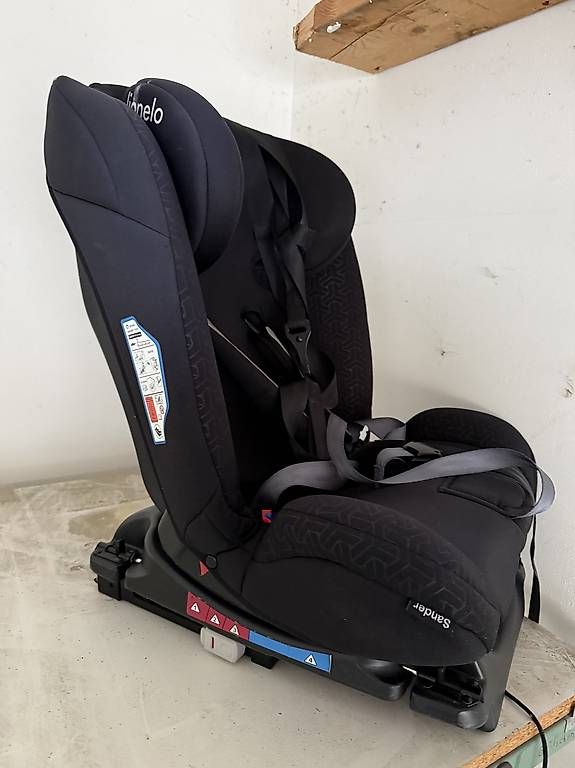 Sièges auto: Siège enfant avec isofix  – D'occasion à Corgémont par Barisboyraz