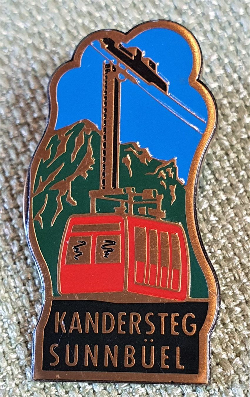 Plaketten & Abzeichen: B207 - Pin Gondel Kandersteg Sunnbüel – Gebraucht aus Reinach BL von Boston-Verkauf