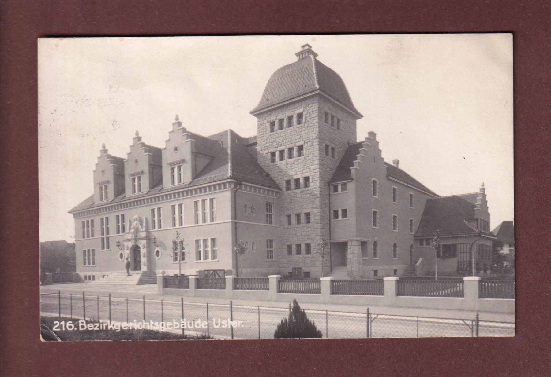 Cartoline postali: USTER - Bezirkgerichtsgebäude - 1917 – Usato da Pully venduto da nicecards-shop