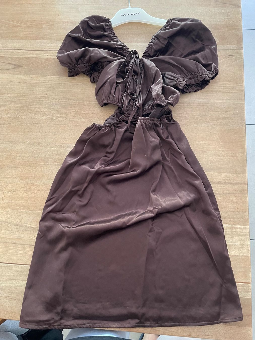 H&M Vestiti: Robe façon soie – Usato da Sion venduto da Mazarine_ 2