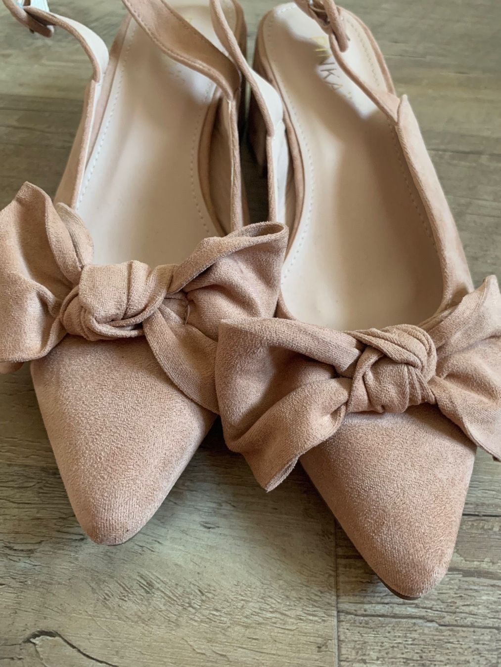 Scarpe da donna: Ab 1.! Hübsche Sandalen mit Schleife, Gr.39, NEU – Nuovo (secondo la descrizione) da Altendorf venduto da Beauty_Girl83 2