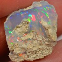18 Karat - Roher Äthiopischer Welo Opal