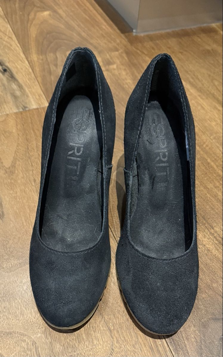 Damenschuhe: Pumps schwarz – Gebraucht aus Rechthalten von Milly80