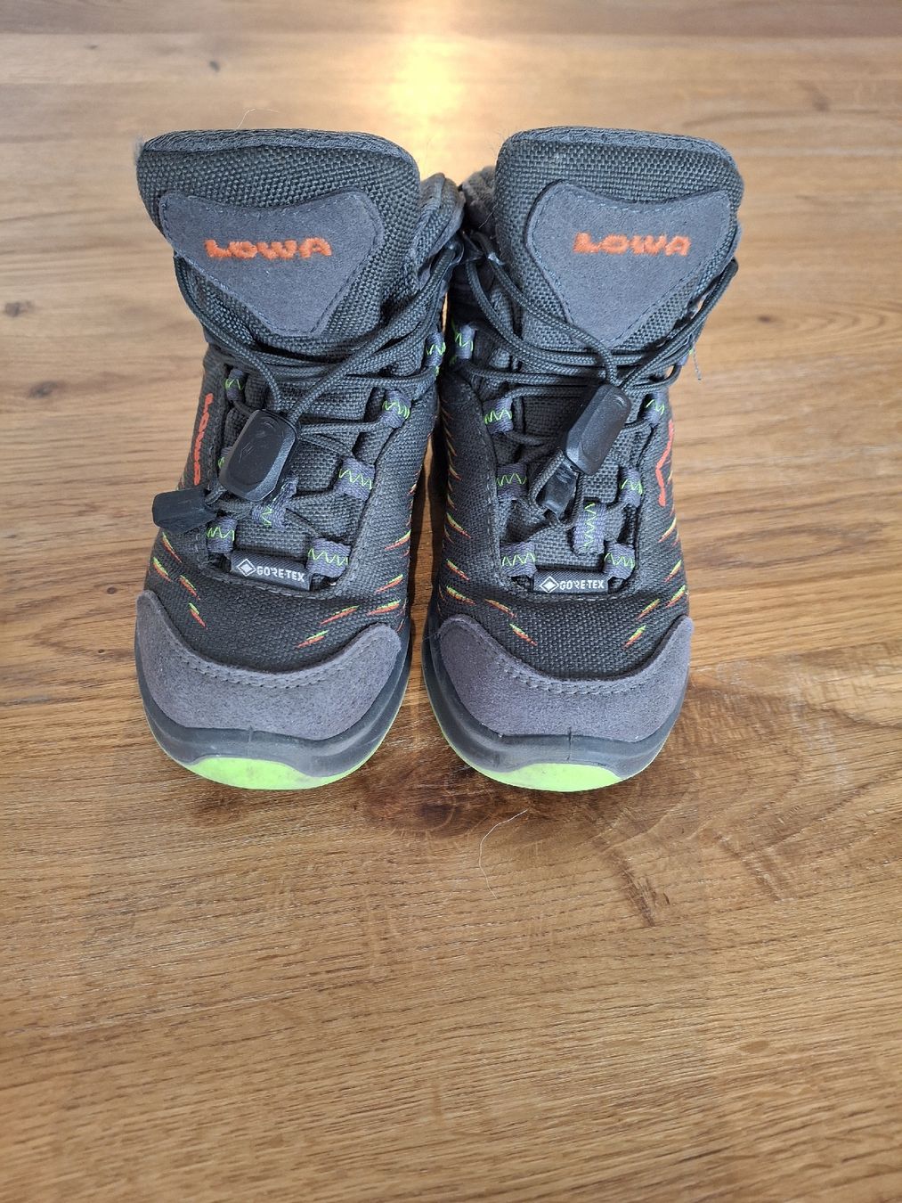 Lowa Scarpe per ragazzi: Lowa Kinder Wanderschuhe Gore-Tex, Gr. 24 – Usato da Oberentfelden venduto da lis_hau 1